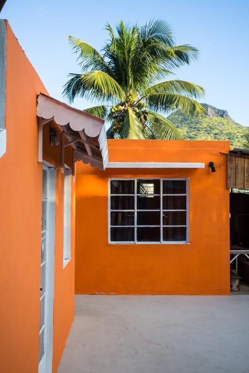 Guest House Chez Jacques Tamarin Buitenkant foto